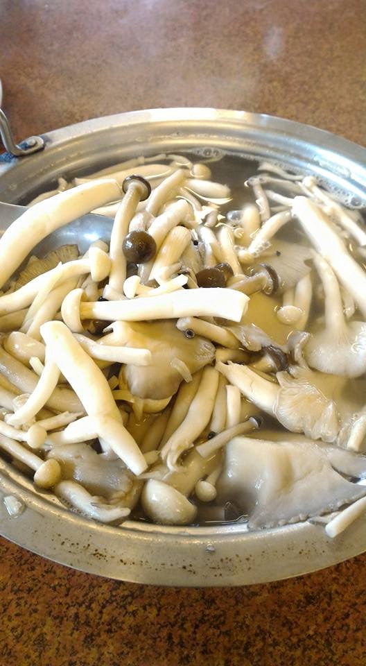 【龍之居土雞城】