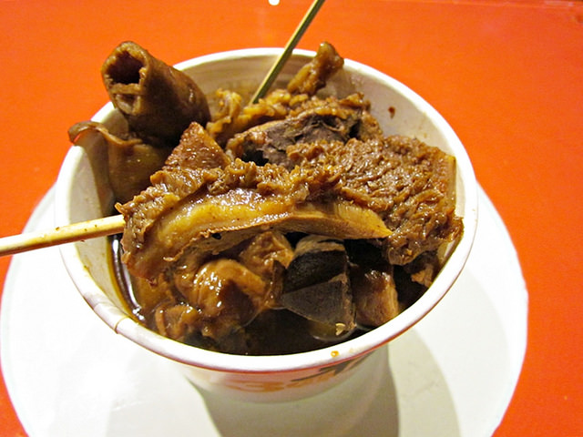 士林夜市小吃也走立吞風-士林夜市