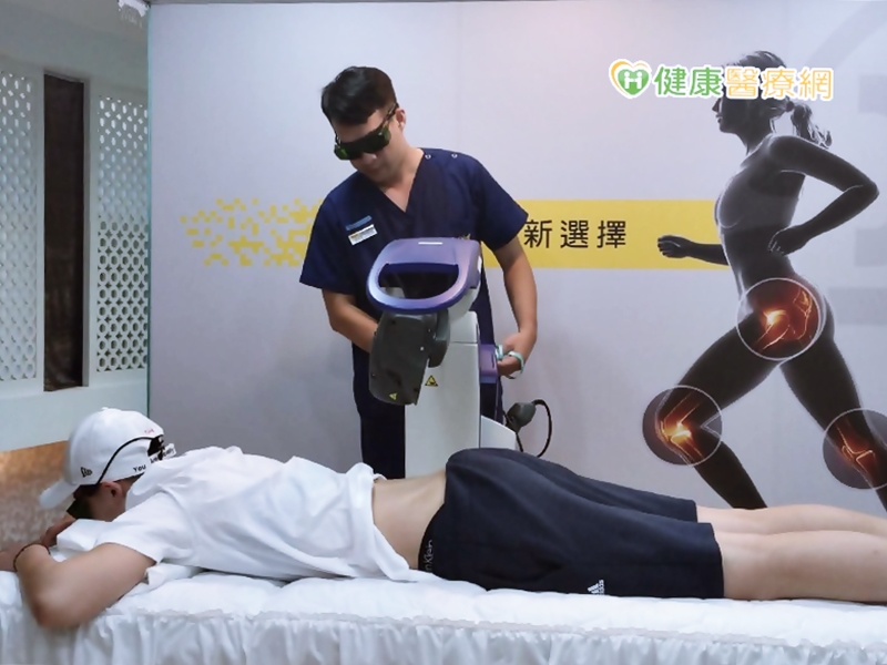 台灣首見除痛機器人