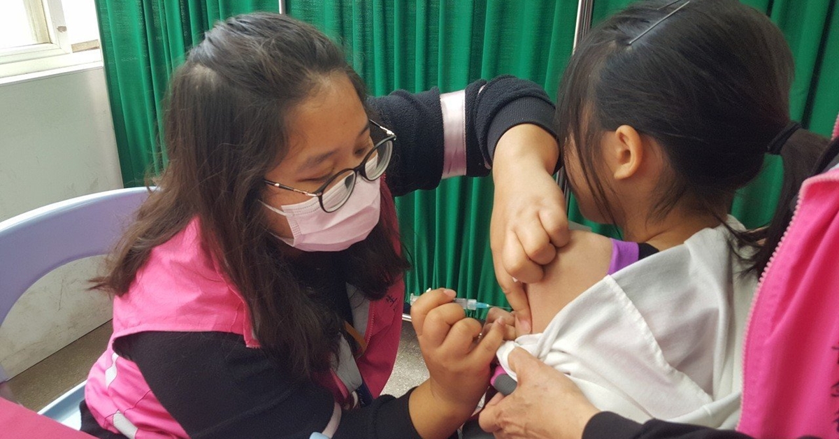 接種 HPV 疫苗再冒6名「痛痛女孩」，國健署允諾監測 HPV 疫苗-HPV疫苗