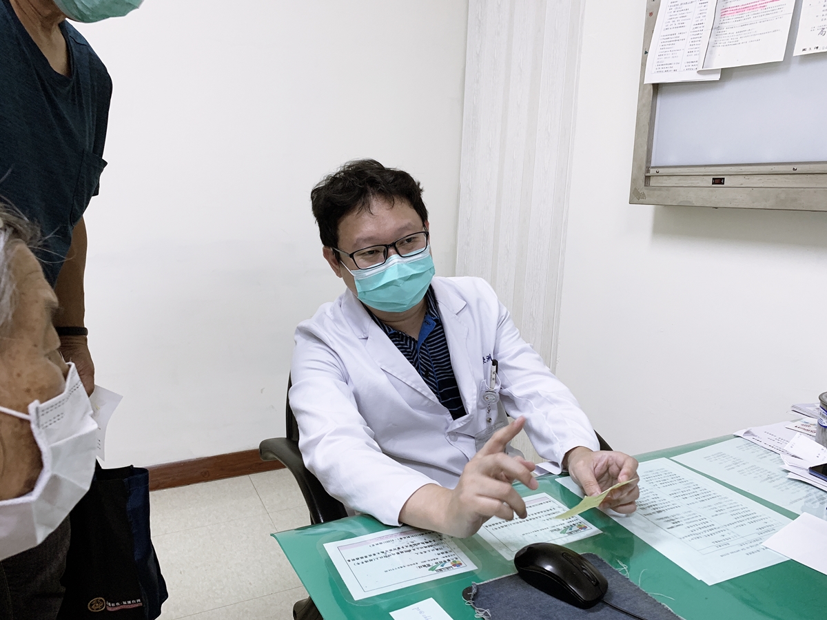 頭暈手麻是警訊！夏天水喝太少小心大熱天腦中風-林嶸洲醫師