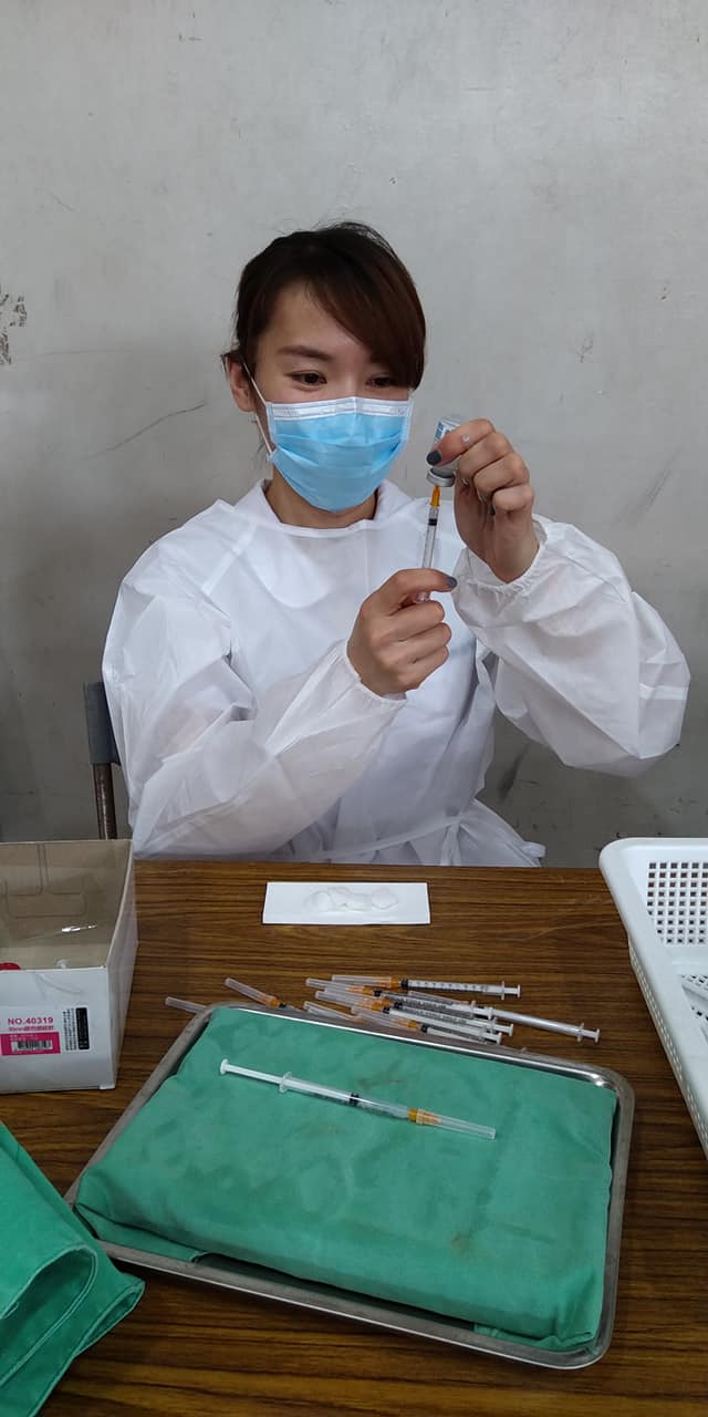 造冊9百僅來60人！年輕人打不到、長輩不想打，醫師嘆：台灣人被寵壞-AZ疫苗