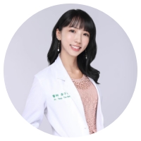 疫苗診問題千奇百怪！美女醫：長輩會問AZ瓶子裡，是不是裝著高端疫苗？-AZ疫苗