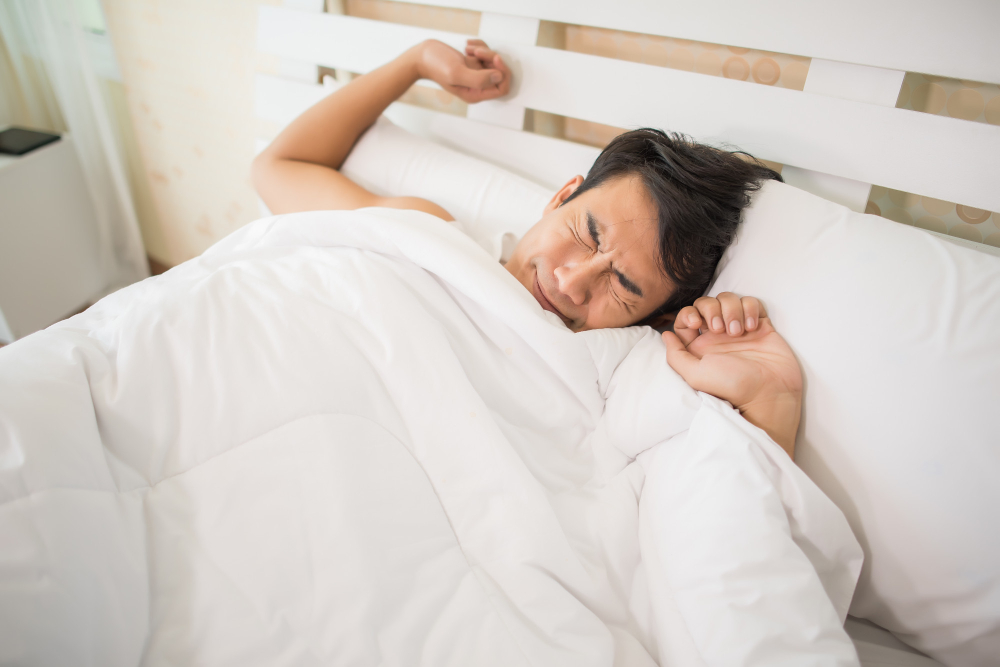 一起床就腰痠背痛「僵」到動不了！僵直性脊椎炎愛找男性原因曝光