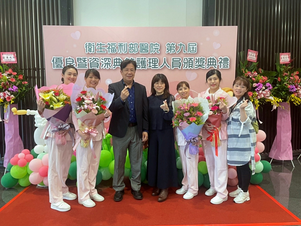 表揚防疫最堅強守護者！98位護理師獲衛福部頒發優良暨資深典範護理人員-COVID-19