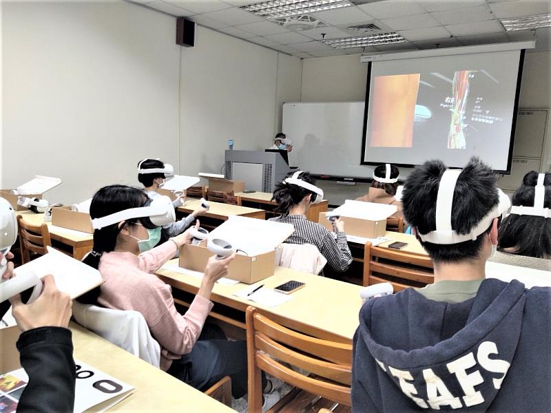 VR針灸教學虛擬系統  中醫沉浸式教學新浪潮-VR虛擬系統