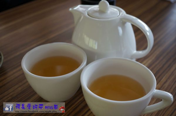 台南玉井‧來跟大喵喝杯茶唄~「白色教堂之歲月靜好」-歲月靜好