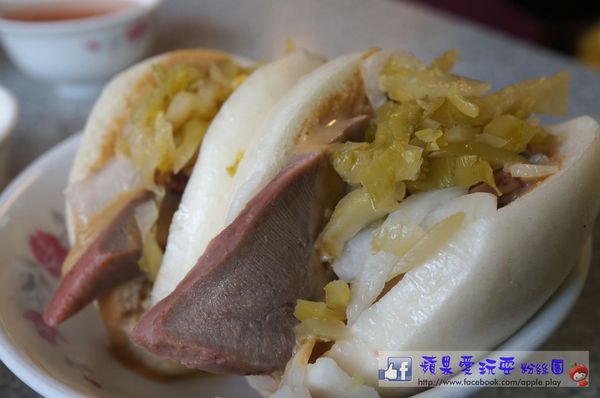 台南中西區‧國華街.永樂市場美食吃不完之「阿松割包」.「小卷米粉」-阿松割包 台南中西區‧國華街.永樂市場美食吃不完之「阿松割包」.「小卷米粉」-阿松割包