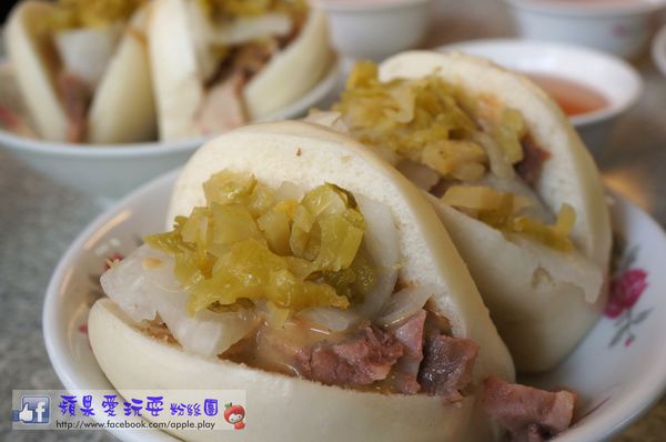 台南中西區‧國華街.永樂市場美食吃不完之「阿松割包」.「小卷米粉」-阿松割包 台南中西區‧國華街.永樂市場美食吃不完之「阿松割包」.「小卷米粉」-阿松割包