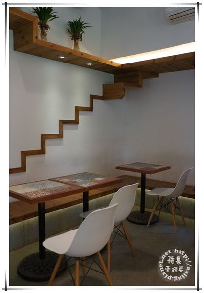 台南安平‧樹屋咖啡館~吃蜷尾家霜淇淋,何必排隊-樹屋咖啡館