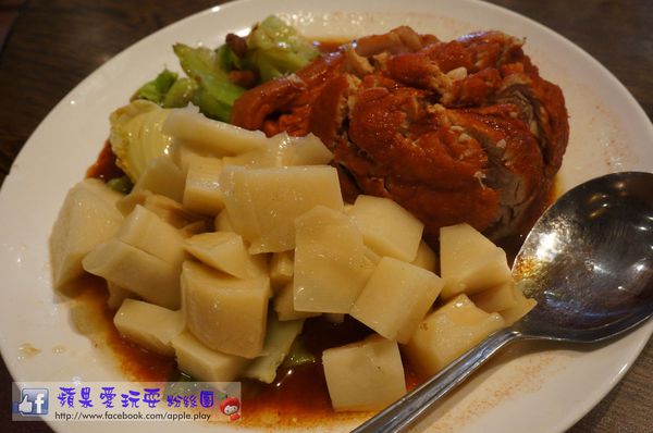 南投竹山‧有懷舊氣味的「金竹味餐廳」-金竹味餐廳