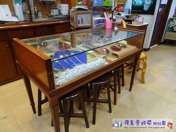 彰化員林‧把鐘錶店當麵食館~「平和堂姜家鐘錶店」-平和堂姜家鐘錶店 彰化員林‧把鐘錶店當麵食館~「平和堂姜家鐘錶店」-平和堂姜家鐘錶店