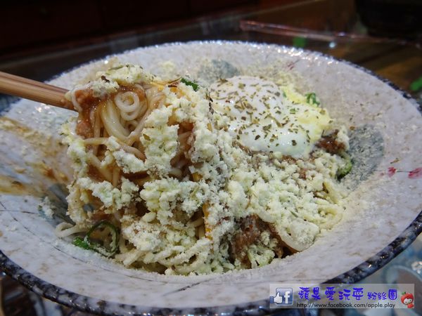 彰化員林‧把鐘錶店當麵食館~「平和堂姜家鐘錶店」-平和堂姜家鐘錶店 彰化員林‧把鐘錶店當麵食館~「平和堂姜家鐘錶店」-平和堂姜家鐘錶店
