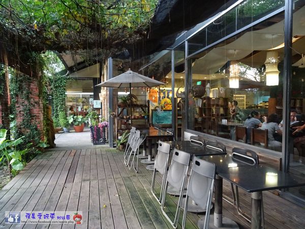 屏東市‧都市裡的自然風～「自然風生態餐廳」-自然風生態餐廳
