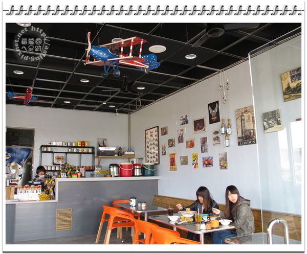 屏東東港‧變形金剛入侵大鵬灣-O.B.ZONE變形特區咖啡輕食 屏東東港‧變形金剛入侵大鵬灣-O.B.ZONE變形特區咖啡輕食