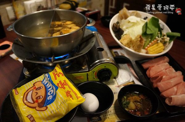 高雄楠梓‧寬敞空間的「茶自點複合式餐飲」-茶自點複合式餐飲