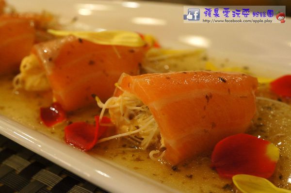 高雄楠梓‧創意料理,紐約花壽司卷「璦壽司」(口碑券009)-isushi 高雄楠梓‧創意料理,紐約花壽司卷「璦壽司」(口碑券009)-isushi