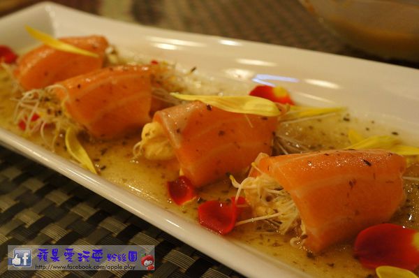 高雄楠梓‧創意料理,紐約花壽司卷「璦壽司」(口碑券009)-isushi 高雄楠梓‧創意料理,紐約花壽司卷「璦壽司」(口碑券009)-isushi