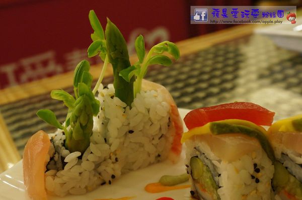 高雄楠梓‧創意料理,紐約花壽司卷「璦壽司」(口碑券009)-isushi 高雄楠梓‧創意料理,紐約花壽司卷「璦壽司」(口碑券009)-isushi