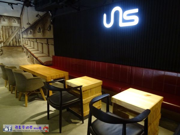 高雄鳳山‧工業風?工廠鐵皮屋ㄟ迦逼~「昂司洋成Uns coffe」-UNS COFFEE 高雄鳳山‧工業風?工廠鐵皮屋ㄟ迦逼~「昂司洋成Uns coffe」-UNS COFFEE