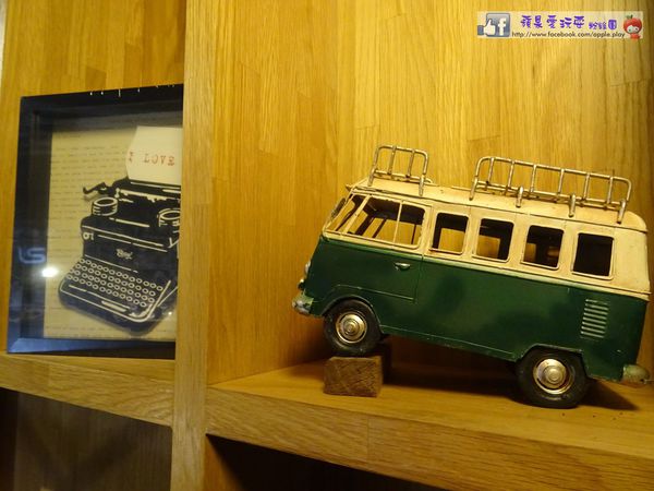 高雄鳳山‧工業風?工廠鐵皮屋ㄟ迦逼~「昂司洋成Uns coffe」-UNS COFFEE 高雄鳳山‧工業風?工廠鐵皮屋ㄟ迦逼~「昂司洋成Uns coffe」-UNS COFFEE