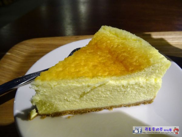 高雄鳳山‧工業風?工廠鐵皮屋ㄟ迦逼~「昂司洋成Uns coffe」-UNS COFFEE 高雄鳳山‧工業風?工廠鐵皮屋ㄟ迦逼~「昂司洋成Uns coffe」-UNS COFFEE
