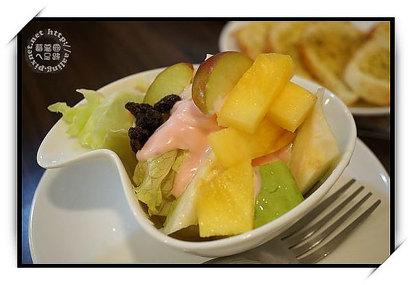 高雄苓雅‧Mona's Cafe 寵物咖啡館-Mona's Cafe