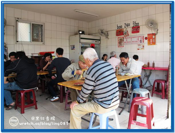 高雄鹽埕．黑仕香腸-黑仕香腸