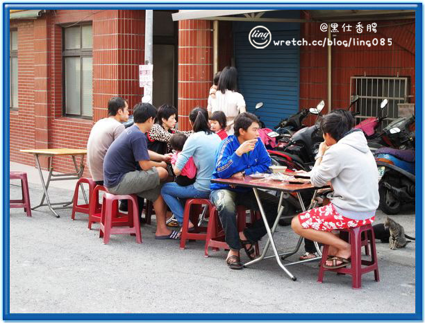 高雄鹽埕．黑仕香腸-黑仕香腸