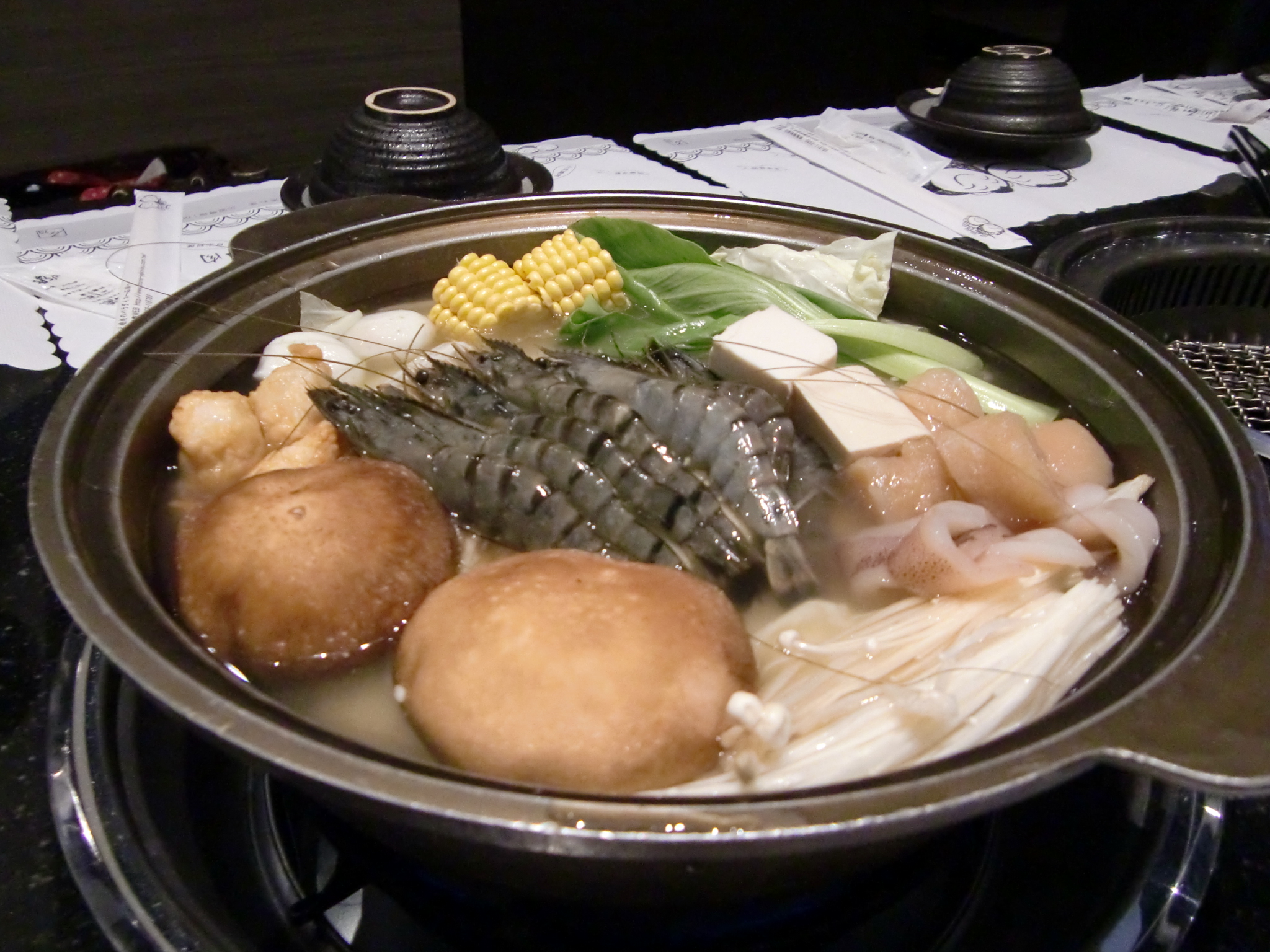 吃石頭.....原來是火鍋燒肉兩吃   