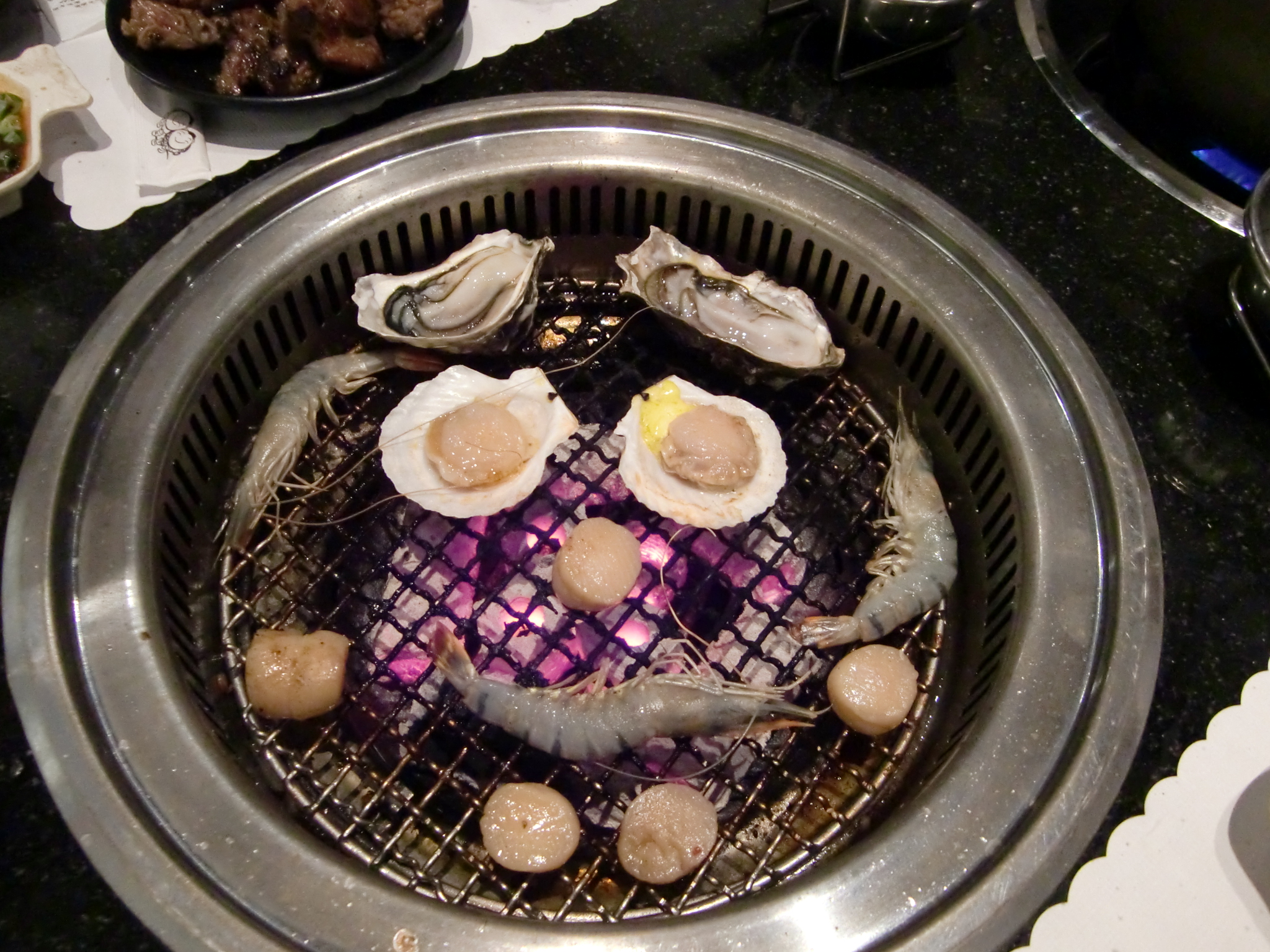 吃石頭.....原來是火鍋燒肉兩吃   