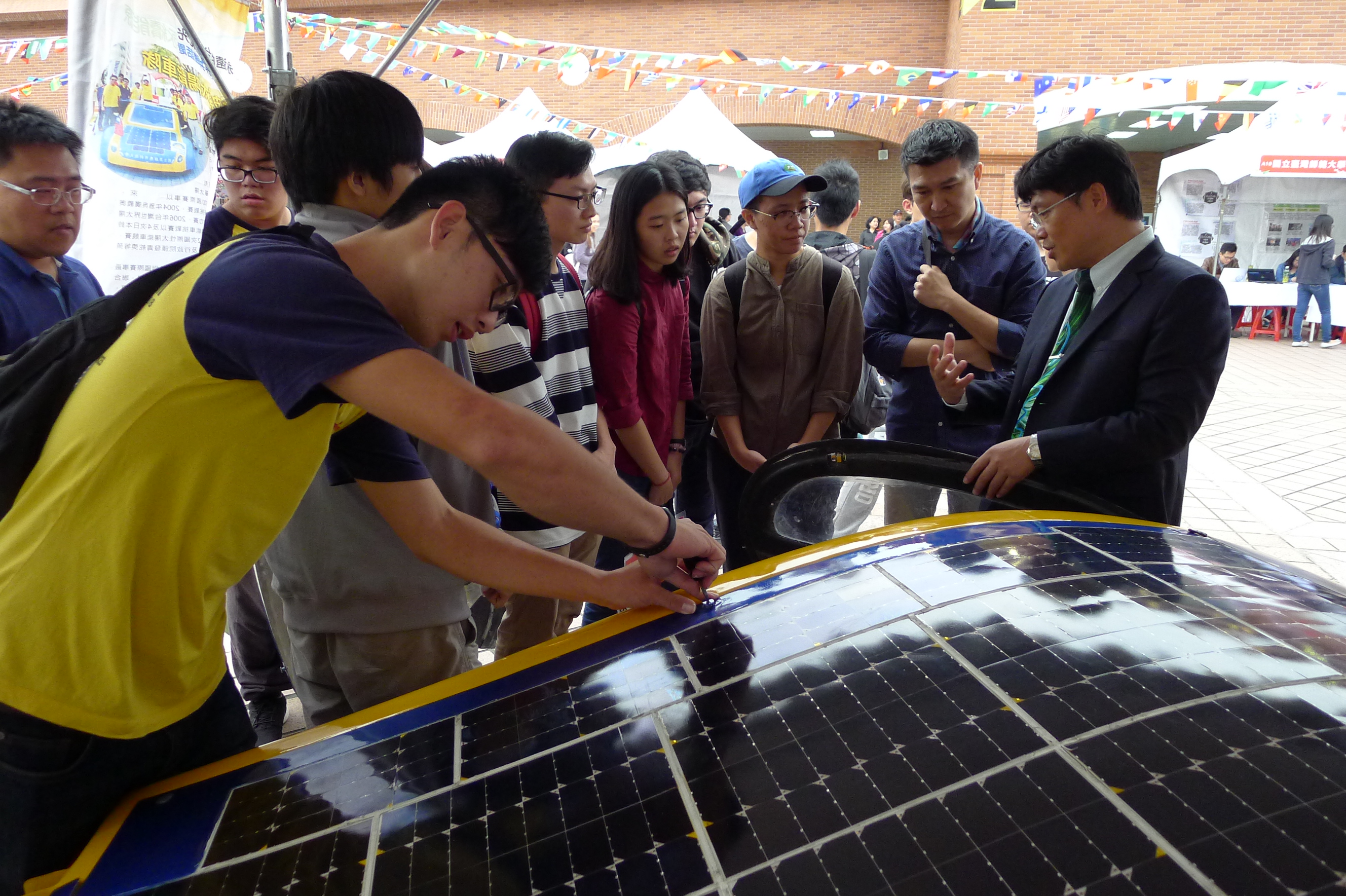台灣太陽能車教父領軍　聖約大阿波羅太陽能車隊正式成立-世界太陽車挑戰賽