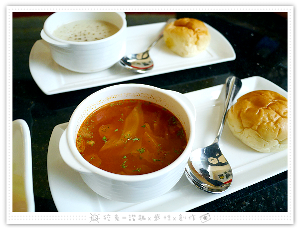  [高雄食記] Bestie閨蜜‧創義廚房(高雄店)~高跟鞋主題餐廳！