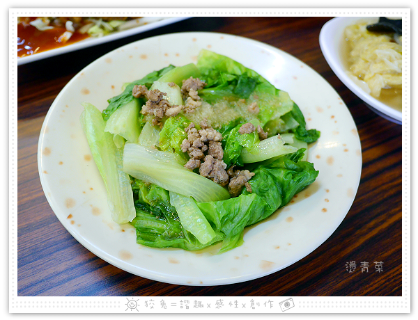 [台南食記] 舟鶴家嫩骨飯‧文賢店~選用零汙染的台東關山米！雙拼飯、嫩骨粥、滷排、椒麻雞、麻油雞湯、白菜滷！