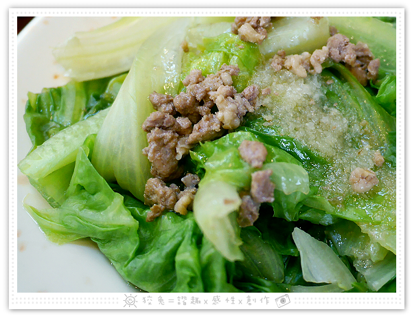 [台南食記] 舟鶴家嫩骨飯‧文賢店~選用零汙染的台東關山米！雙拼飯、嫩骨粥、滷排、椒麻雞、麻油雞湯、白菜滷！