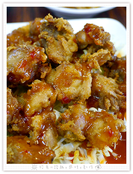 [台南食記] 舟鶴家嫩骨飯‧文賢店~選用零汙染的台東關山米！雙拼飯、嫩骨粥、滷排、椒麻雞、麻油雞湯、白菜滷！