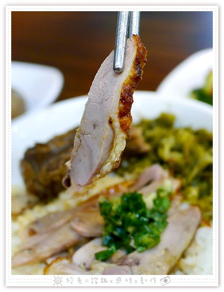 [台南食記] 舟鶴家嫩骨飯‧文賢店~選用零汙染的台東關山米！雙拼飯、嫩骨粥、滷排、椒麻雞、麻油雞湯、白菜滷！