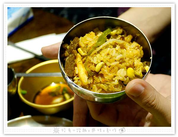 [台南食記] 燒出名堂~汽油桶韓式燒肉！多種小菜無限供應&桌邊烤肉服務！牛豬雙人套餐、明太子石鍋拌飯、都教授炸雞！