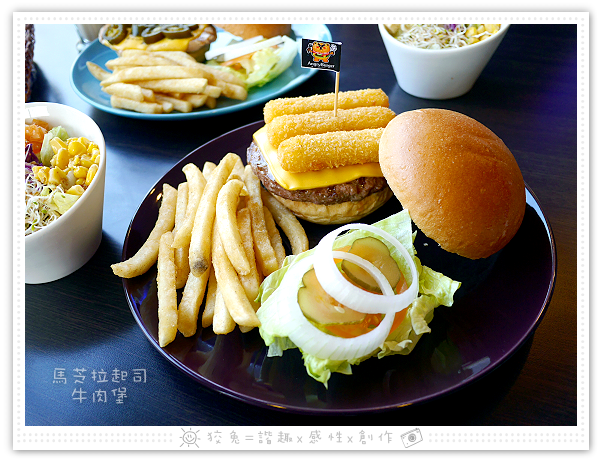 [台南食記] AngryBurger美式餐廳~墨西哥辣味起司雞肉堡‧生活不如意？一起大口怒吃漢堡吧！