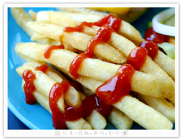 [台南食記] AngryBurger美式餐廳~墨西哥辣味起司雞肉堡‧生活不如意？一起大口怒吃漢堡吧！