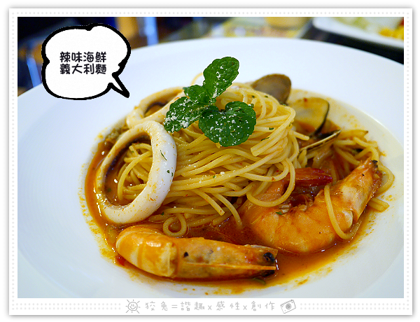 [台南食記] Sunny Pasta陽光義式廚坊~平價創意義大利麵、焗烤、燉飯！肉片和起司超多！