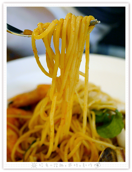 [台南食記] Sunny Pasta陽光義式廚坊~平價創意義大利麵、焗烤、燉飯！肉片和起司超多！