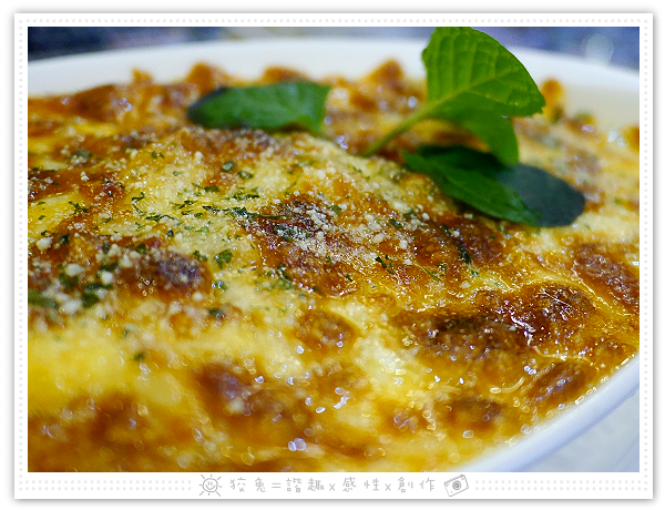 [台南食記] Sunny Pasta陽光義式廚坊~平價創意義大利麵、焗烤、燉飯！肉片和起司超多！