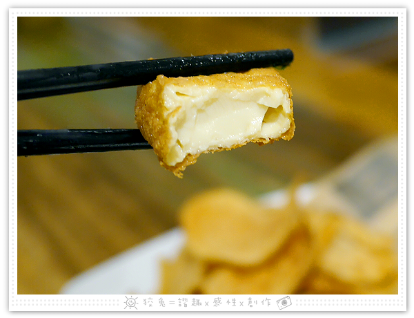 [台南食記] 去啃Chicken職人炸物(台南新天地)~巨無霸雞排丼飯&頂級牛小排丼飯&歡樂分享餐！高質感的內用鹽酥雞！