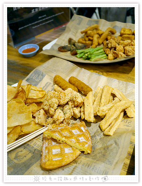 [台南食記] 去啃Chicken職人炸物(台南新天地)~巨無霸雞排丼飯&頂級牛小排丼飯&歡樂分享餐！高質感的內用鹽酥雞！