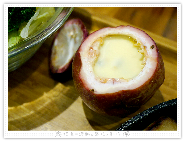 [高雄食記] 黑浮咖啡‧高美店~今年最推的複合式咖啡廳！