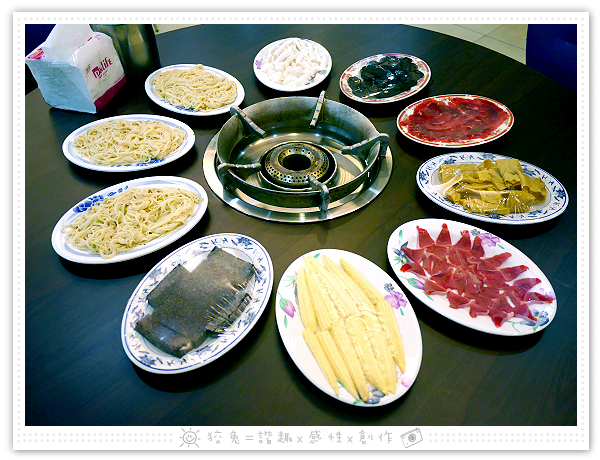 [台南食記] 食紳枸尾雞~清純系溫補火鍋新選擇！