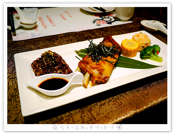  [高雄食記] 孫家廚坊‧一心店~近三多商圈，中式料理西化！
