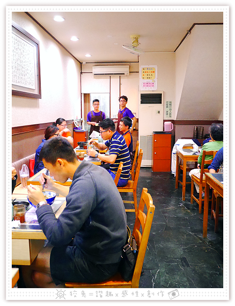 [台南食記] 桃花源牛肉麵館~五點才剛開門就高朋滿座！老饕必嚐的御品牛肉麵&泡菜豬肉麵！