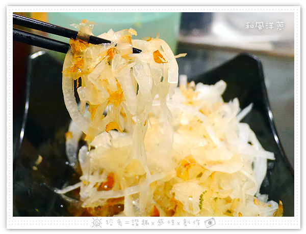 [台南食記] 桃花源牛肉麵館~五點才剛開門就高朋滿座！老饕必嚐的御品牛肉麵&泡菜豬肉麵！